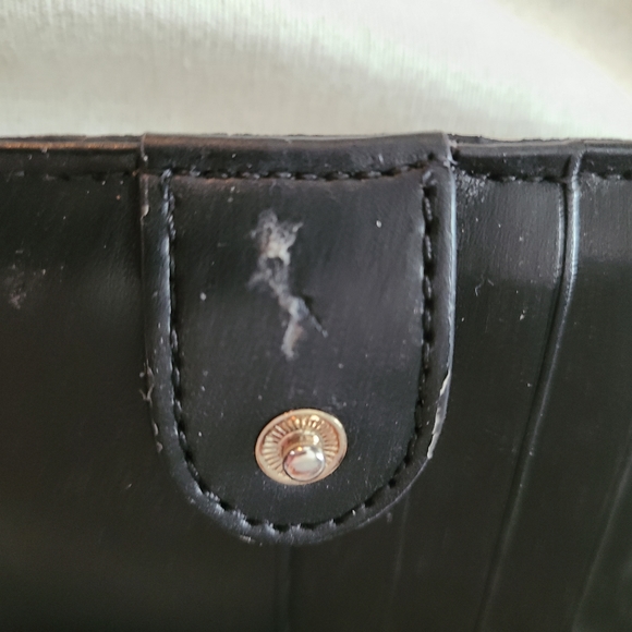 Black and White Striped Kate Spade Wallet - Picture 4 of 5